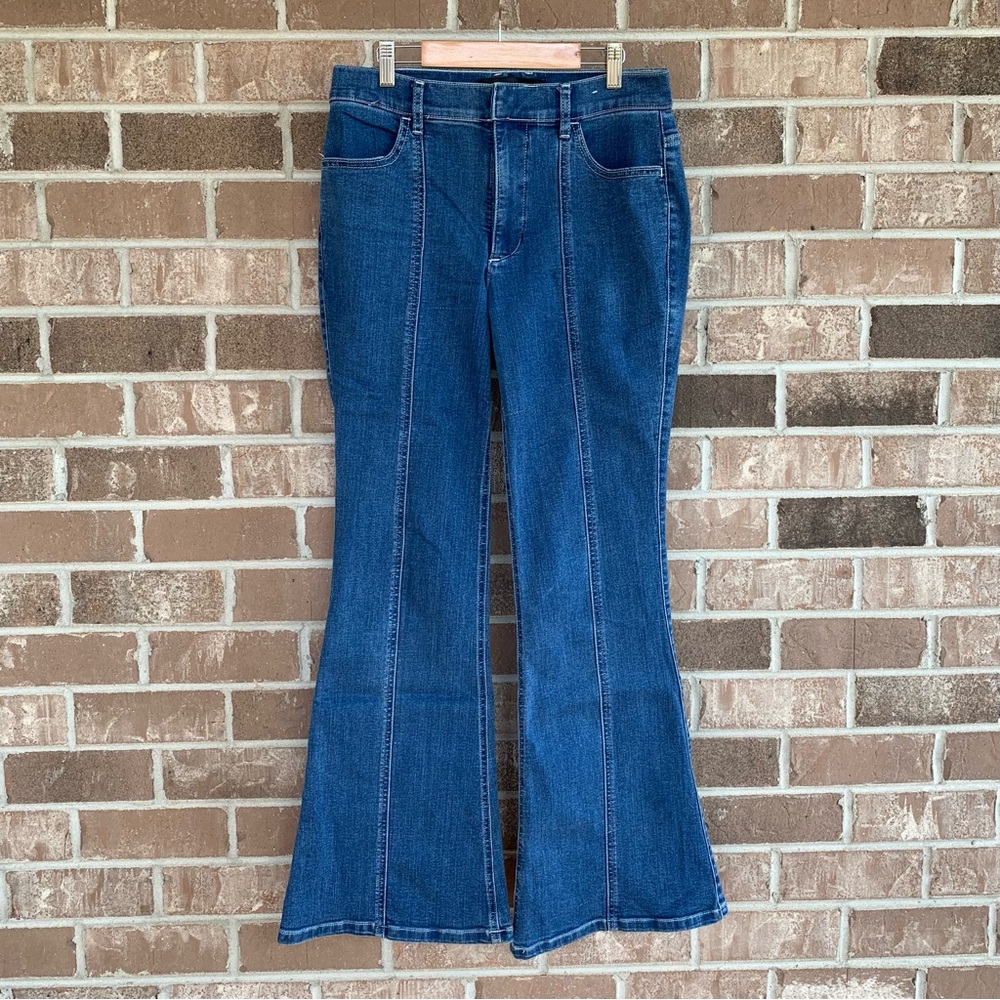 Express bell flare high rise jeans // size 6R
